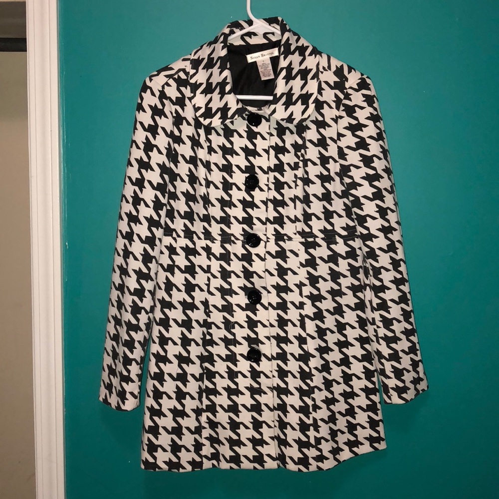 Black and white houndstooth jacket🖤